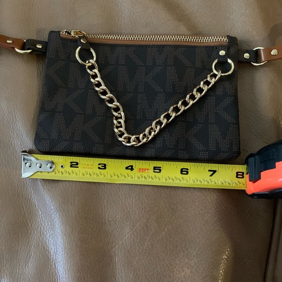 New Michael Kors Fanny pack - Picture 7 of 9